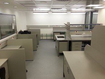 הקמת מעבדה בבניין משרדים בתל-אביב